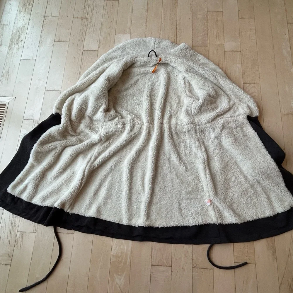 Anthropologie Saturday/Sunday Gray/Cream Sherpa Lined Women’s Robe Size Large